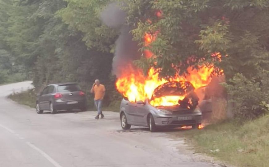 Drama u Kiseljaku: Zapalio se automobil, evo šta kažu iz policije
