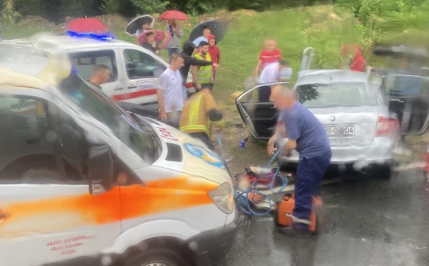 Potez za respekt: Fudbaleri i doktori Tuzla Cityja pomogli povrijeđenim u saobraćajnoj nesreći