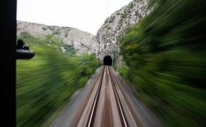 Kroz prelijepe predjele vozom do Ploča: Putovanje jednom od najljepših evropskih željezničkih linija