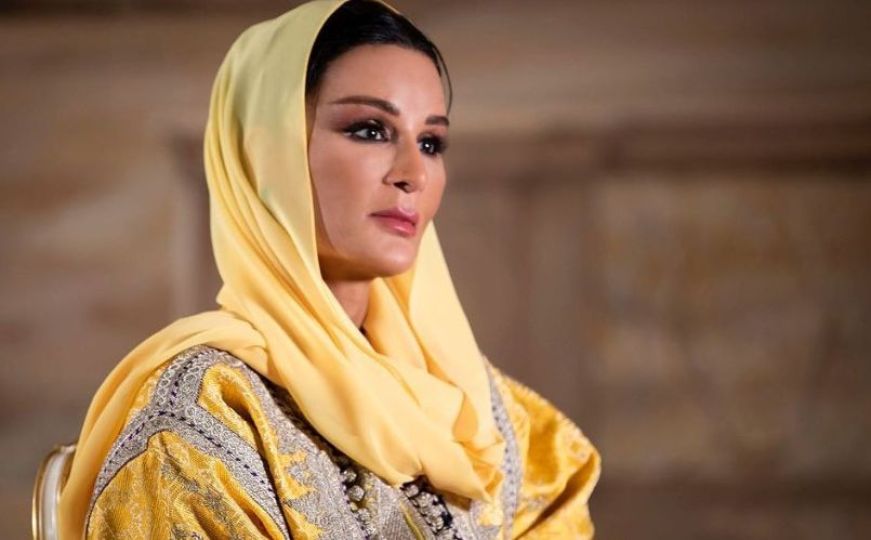 Supruga katarskog šeika proglašena najbolje obučenom na svijetu: Ima 6 doktorata i 7 djece