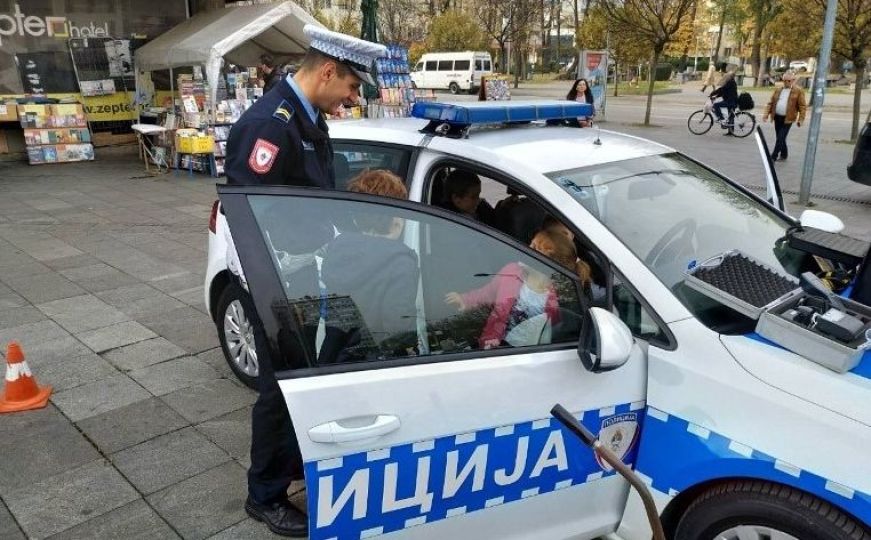 Slučaj u BiH: Lažno se predstavljali kao policajci i pretresali građane na ulici