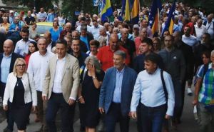 Bećirović u Tuzli: Ekonomija, saobraćajna deblokada i sigurnost su prioriteti