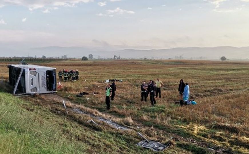 Prevrnuo se autobus u Srbiji: Ima poginulih i povrijeđenih