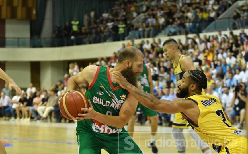 Adis Bećiragić odabrao 12 košarkaša koje će voditi u Crnu Goru