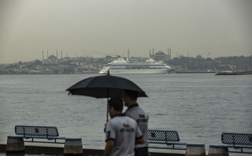 Obilne padavine zahvatile Istanbul