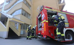 Intervenirali sarajevski vatrogasci: Planuo Golf u centru Sarajeva