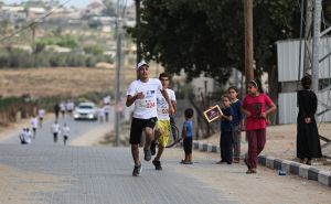 Djeca u Pojasu Gaze trčala kako bi skrenula pažnju na siromaštvo