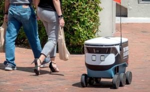 U SAD-u nedostaje radnika, kompanije sve više nabavljaju robote