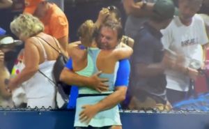 Otac mlade teniserke na US Openu zgrozio svijet: Hvatao je za zadnjicu i ljubio u usta