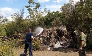 Izbjegnuta katastrofa kod Trebinja: Izbio požar između manastira i vojnog magacina