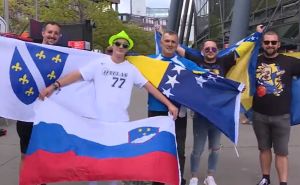 Navijači BiH i Slovenije zajedno pjevali 'Volim te, Bosno': "Nema veze ko pobijedi, bit će dobro"