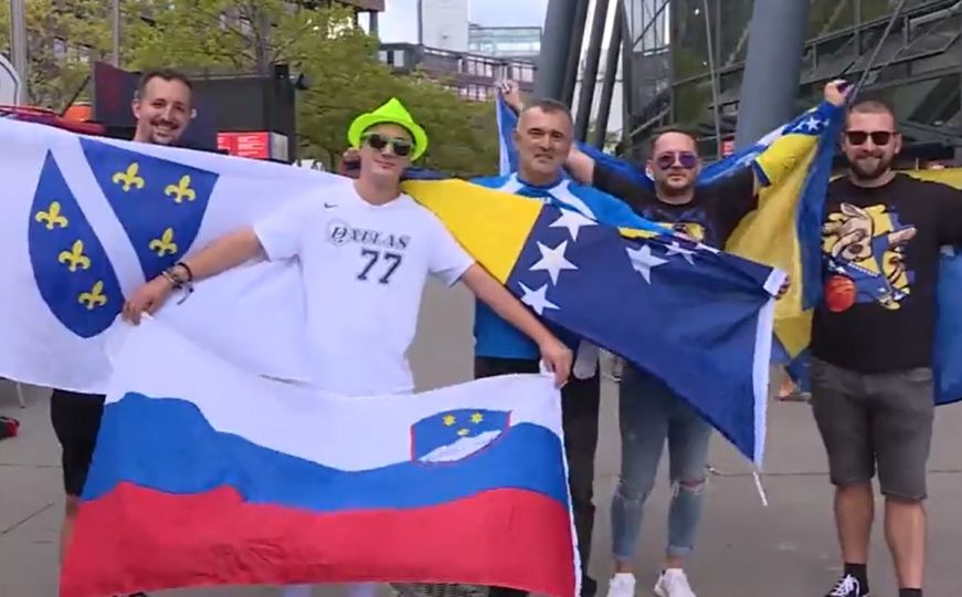 Navijači BiH i Slovenije zajedno pjevali 'Volim te, Bosno': "Nema veze ko pobijedi, bit će dobro"