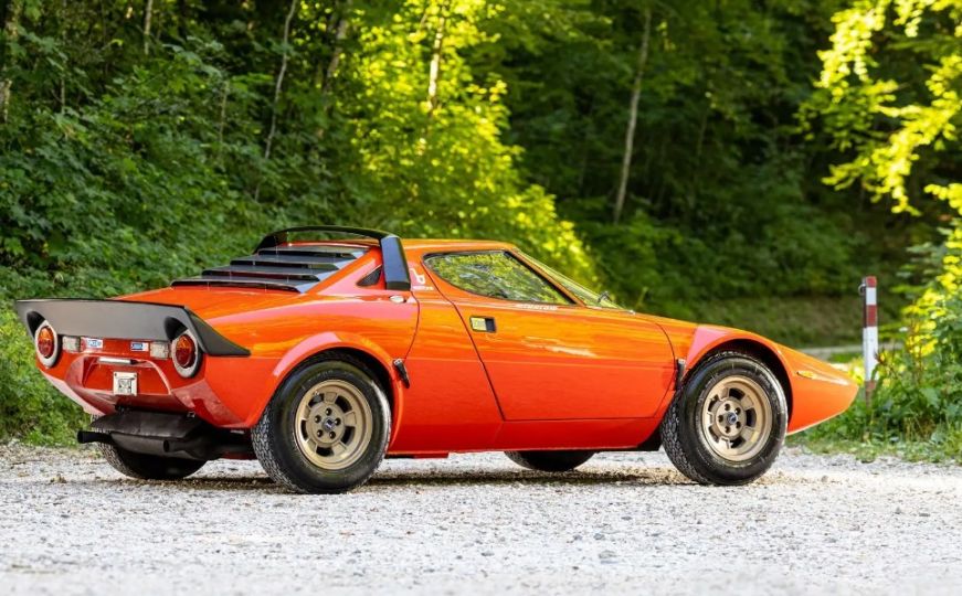 Lancia Stratos iz 1975. godine na aukciji se prodaje za 1,2 miliona maraka