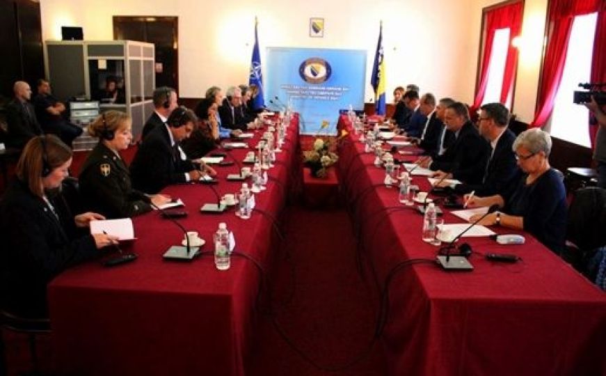 Ambasadori vodećih partnerskih zemalja pri NATO-u posjetili Ministarstvo odbrane BiH