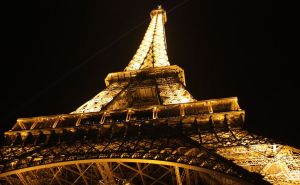 Grad Pariz gasi svjetla na Eiffelovom tornju: Razlog je više nego opravdan