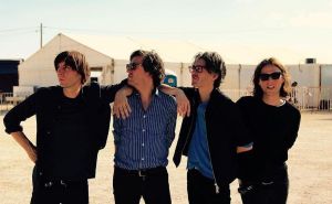 Phoenix feat. Ezra Koenig - Tonight