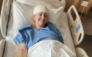 Operisana studentica Belma Kevro koja se bori s tumorom na mozgu