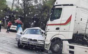 Tri osobe povrijeđene u sudaru cisterne i vozila u Jablanici