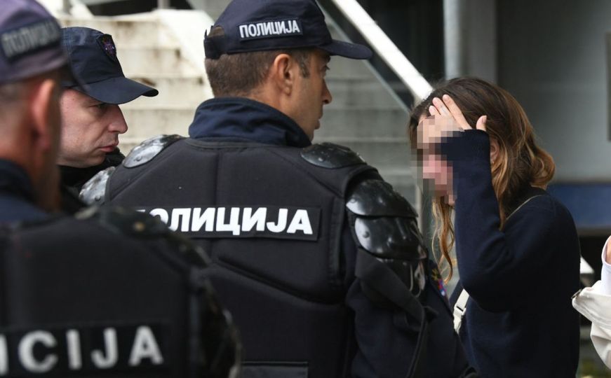 Evroprajd u Beogradu: Povrijeđene dvije djevojke, već privedena 31 osoba