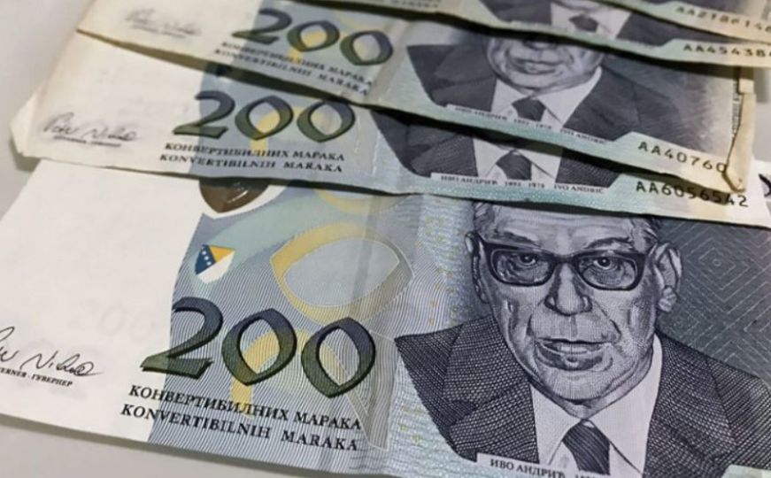 Znate li koliko je iznosila prosječna plata u julu u pravnim subjektima u BiH?