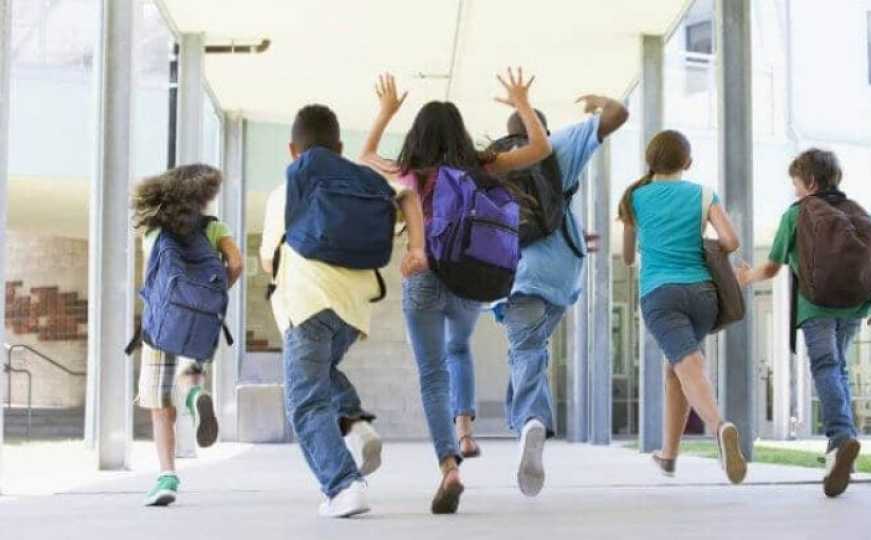 Štrajk upozorenja u svim osnovnim školama u ZHK
