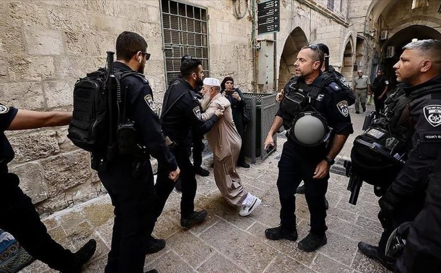 Izraelska policija zabranila muslimanima ulaz u Ibrahimovu džamiju
