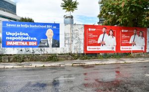 Još je pet dana do izbora, političari se smiješe sa billboarda po cijelom gradu