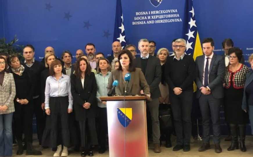 Naša stranka: Nikakav teror zastavama neće oživjeti zločinačku Herceg-Bosnu