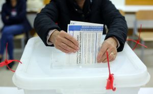 Novi pokušaji izborne krađe u BiH: Žena koristila olovku s kamerom prilikom glasanja
