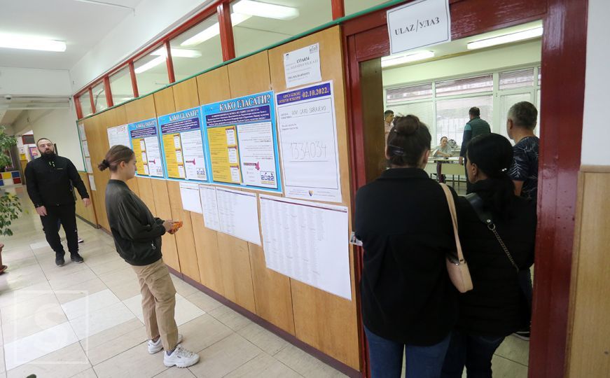 SDA vodi u Kantonu Sarajevu, slijedi NiP koji ima tek 287 glasova manje