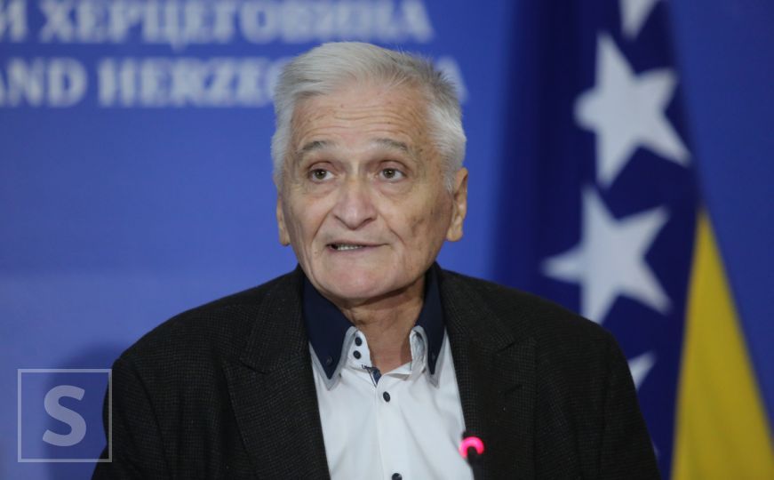 Špirić: Opozicija mora prvo savladati vlastite slabosti, moraju odrasti