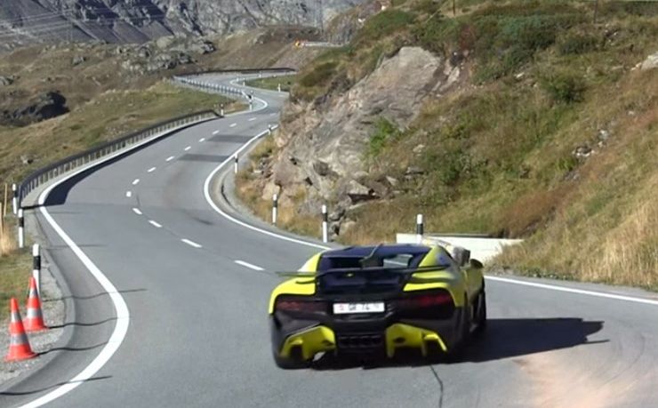 Kupio Bugatti za pet miliona eura, pa vozio brdsku trku