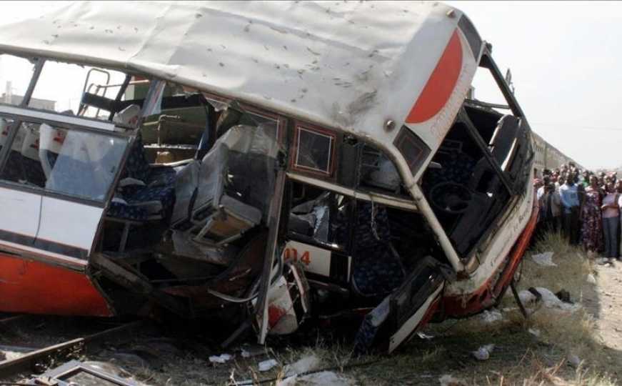 Užas u Indiji: Zapalio se autobus, 12 poginulih, 43 povrijeđenih