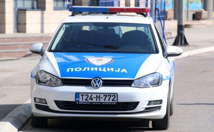 Teška saobraćajna nesreća kod Bratunca: Šest osoba povrijeđeno u strahovitom sudaru dva vozila