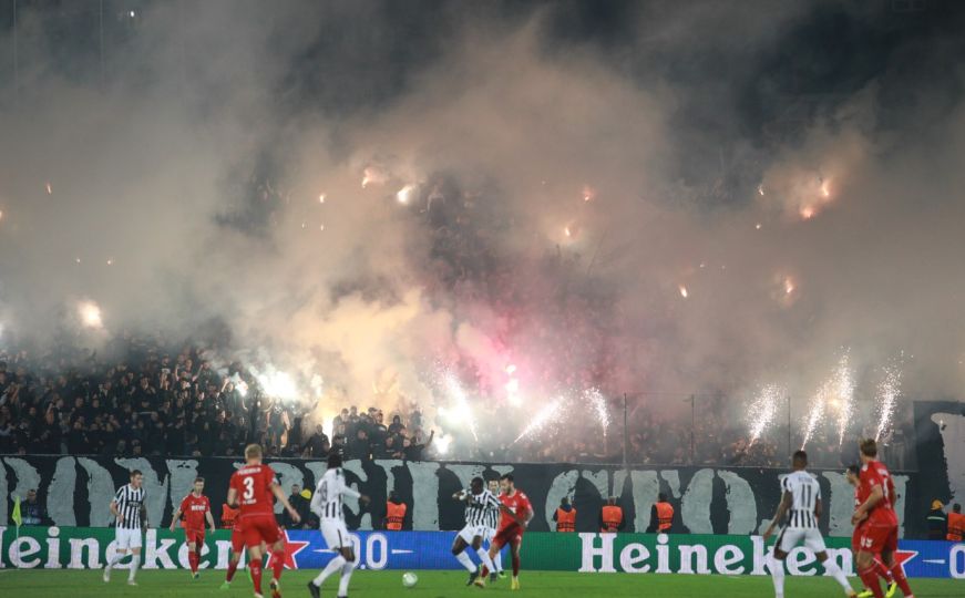 UEFA Konferencijska liga: Partizan opet pobijedio Koln, zbog bakljade bila prekinuta utakmica