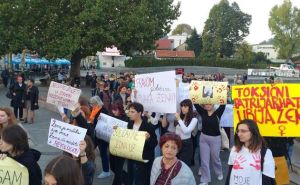 I žene iz Tuzle zatražile da se u krivični zakon uvrsti femicid: 'Društvo neozbiljno shvata problem'