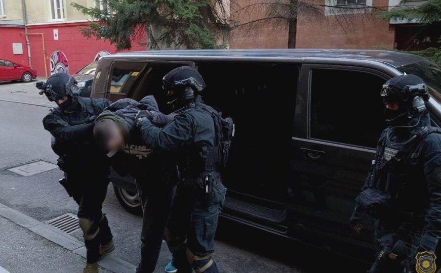 Velika policijska akcija u Sarajevu, Istočnom Sarajevu i Kaknju, uhapšeno pet osoba