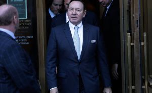 Kevin Spacey na sudu u New Yorku oslobođen optužbi za seksualno uznemiravanje