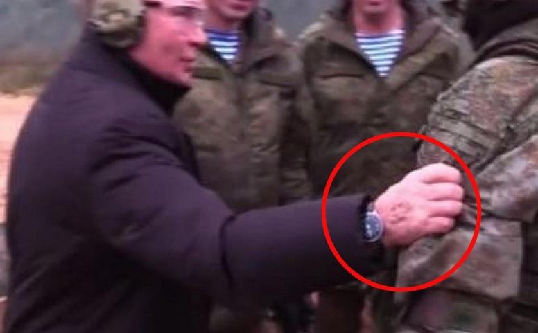 Putinov posjet vojnom kampu 'raspalio' društvene mreže: ‘To uopće nije on, pogledajte mu ruku‘