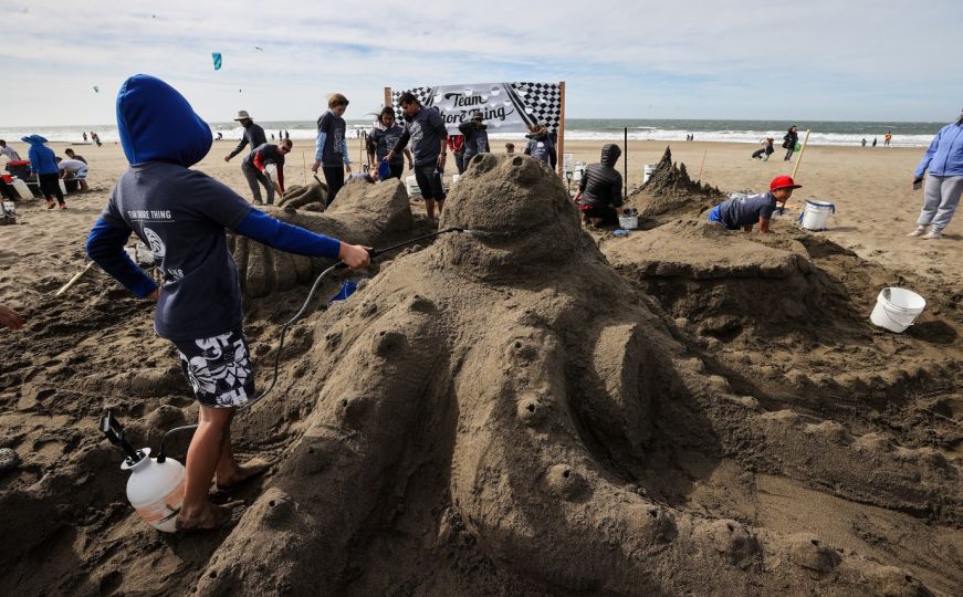 U San Franciscu održano zanimljivo takmičenje u pravljenju figura od pijeska
