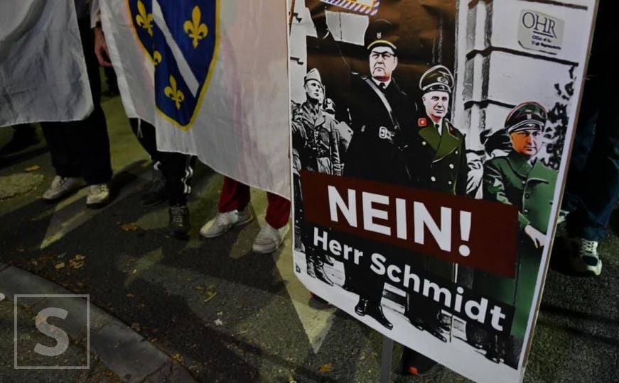Završeni protesti ispred OHR-a: Šta građani zahtijevaju od Christiana Schmidta?
