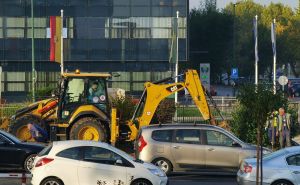 Potpuni haos u Sarajevu: Pukla cijev, pola grada nema vode