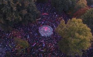 U Banjoj Luci počeo protest u organizaciji SNSD-a "Otadžbina zove": Ne žele u NATO, ne priznaju CIK