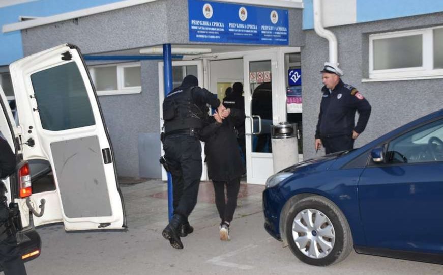 Akcija "Kod 2": U Foči uhapšeno šest osoba zbog sumnje da su prevarama zaradili 450.000 KM