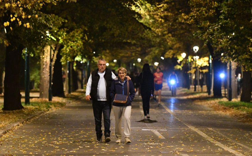 "Jedan park i jedna klupa našu ljubav čuvaju": Sarajevski lijepi dani na Vilsonovom šetalištu