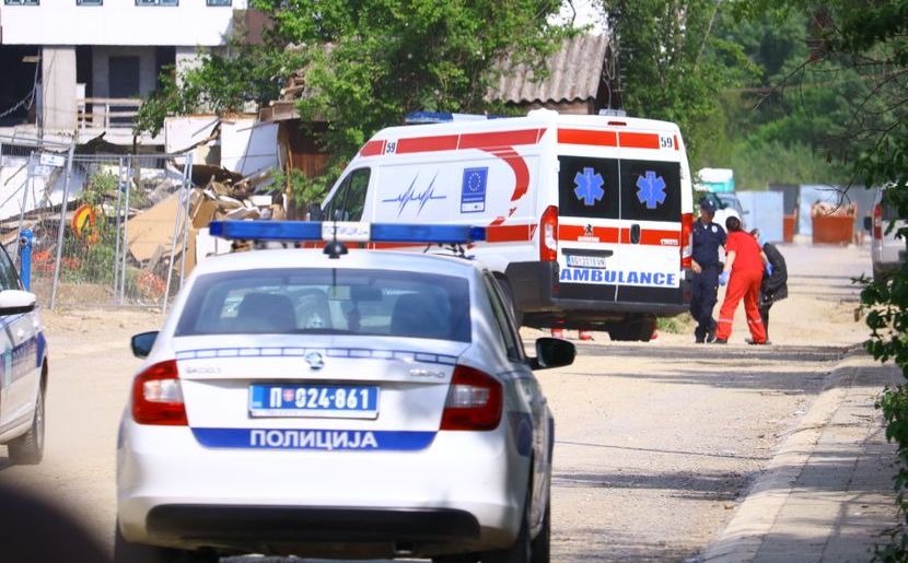 Kombi iz BiH sletio s autoputa u Srbiji, jedna osoba poginula