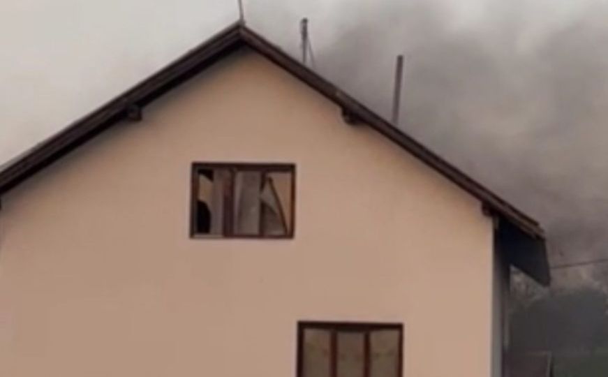 Požar u Banjoj Luci: Gorjela privatna kuća, vatrogasci brzo reagovali