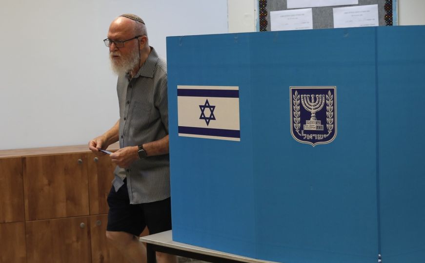 Izraelci izlaze na izbore u jeku nove krize