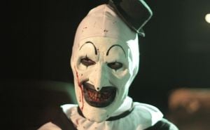 Terrifier 2: Film o jezivom klaunu neočekivani je hit - dok jedni povraćaju, drugi kažu 'smiješno'