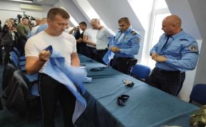 Srbijanski policijaci sa sjevera Kosova skinuli uniforme